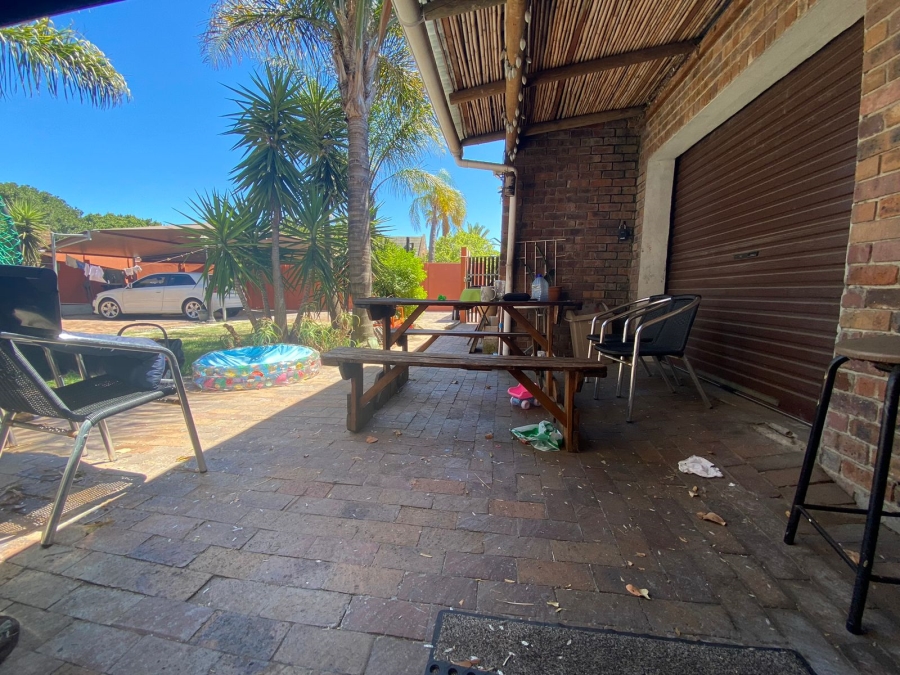 To Let 2 Bedroom Property for Rent in Table View Western Cape
